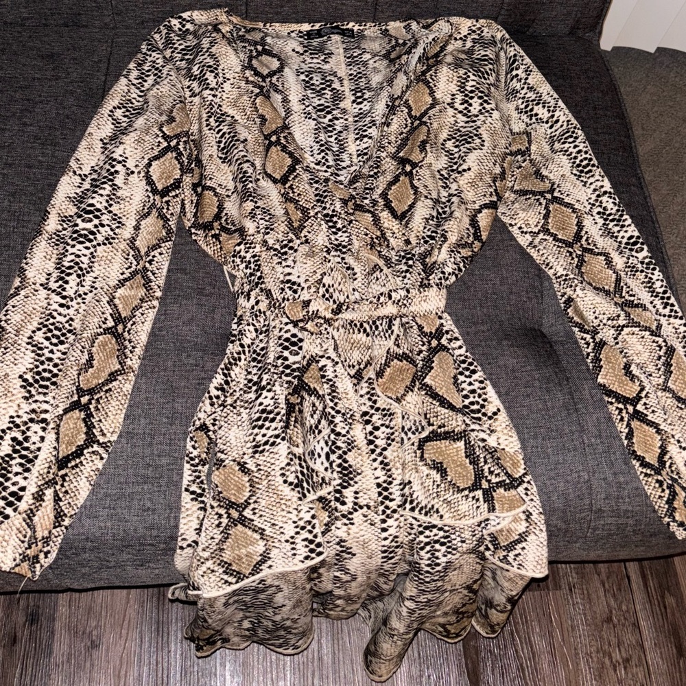 Tan and Black V-Neck Long Sleeve Sundress